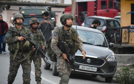 _pampore_viyskovi_operatsiya_sindur__2025__gettyimages_2213226912_b124d19869bba04a04bb58502ae_02.10.26