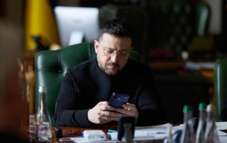 _telefon__facebook_com_zelenskyy_official_9d1aea404c5b685548858f0524dc6_01.08.26
