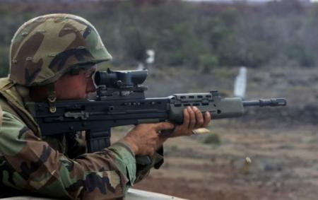 american_soldier_with_l85_dm_sd_02_03075_95ac156cd15f79d61c19f7809c_11.07.26