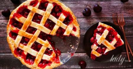 Вишневий пиріг: рецепт смачної випічки