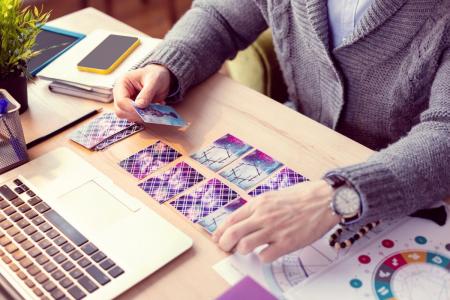 Гороскоп на 10 жовтня за картами Таро: Терезам - вигідна домовленість, Тельцям - спокій