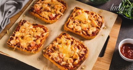 Гарячі бутерброди або лінива піца: рецепт швидкого перекушування