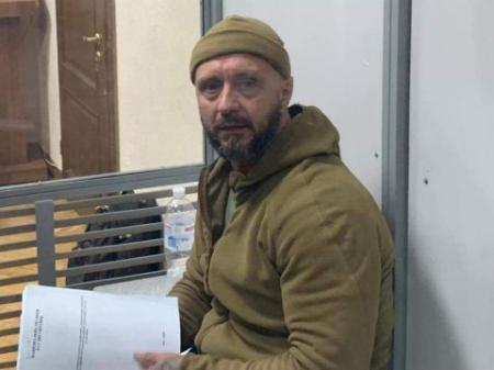 Андрей (Riffmsater) Антоненко подал в суд на Зеленского, Авакова и Рябошапку