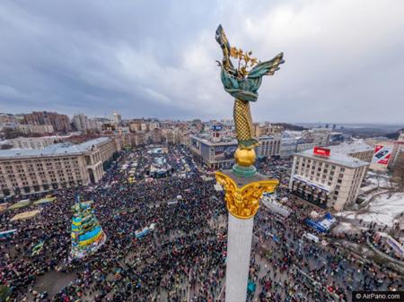 В Украине отмечают День Достоинства и Свободы