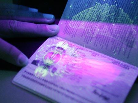 В Кабмине назвали дату начала выдачи биометрических паспортов