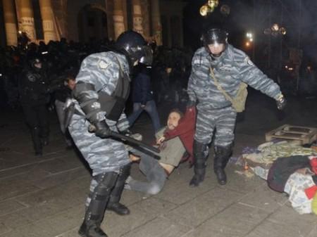 В МВД признали нарушение закона при разгоне Евромайдана в ночь на 30 ноября