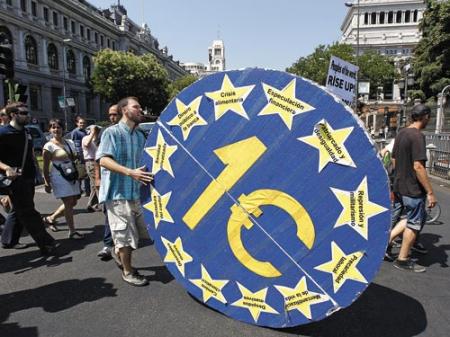 Курс евро: любовь к чужим деньгам может погубить Евросоюз