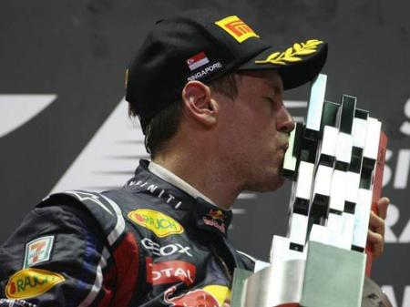 Гран-при Сингапура: Баттон сделал все, чтобы отложить чемпионство Феттеля