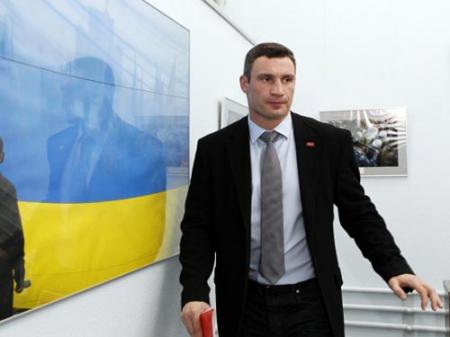 Демобилизация: почему Кличко уходит из боксеров в политические рефери