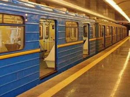 Киевлянам обещают 2 новые станции метро в следующем году