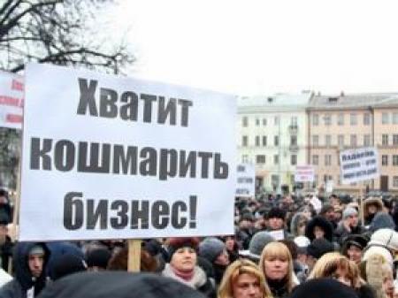 Палатки протестующих на Майдане превращаются в «Приемную народного депутата»