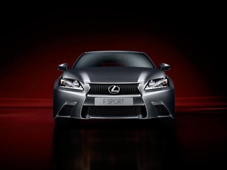 Новый GS 250, GS 350 и GS F Sport в наличии в официальной дилерской сети Lexus