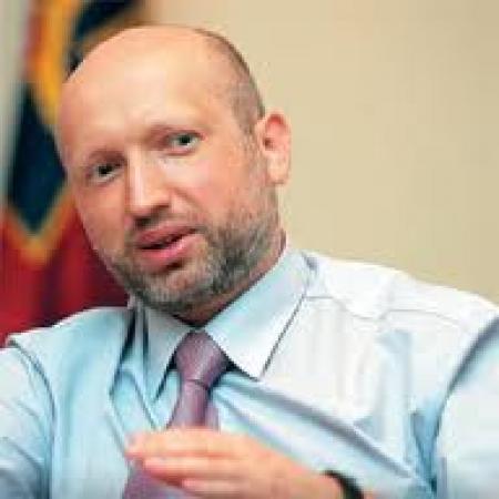 Турчинов считает, что газовые контракты Тимошенко спасли Украину