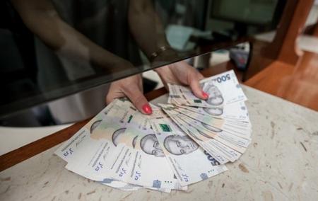 В Україні обмежать ставки за мікрокредитами