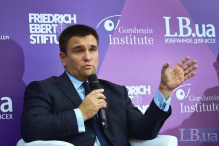 Климкин объяснил, почему закрыли избирательные участки в России 