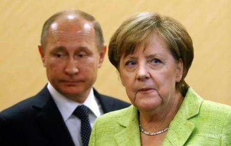 Путин и Меркель обсудили перспективы транзита газа