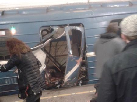 В Санкт-Петербурге прогремел взрыв в метро. Есть жертвы