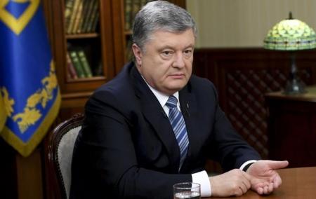 Штаб Порошенко позвал Зеленского на медосмотр