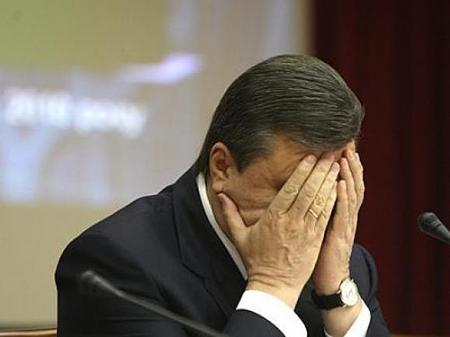 Внешняя политика Януковича: между двух стульев не усидеть
