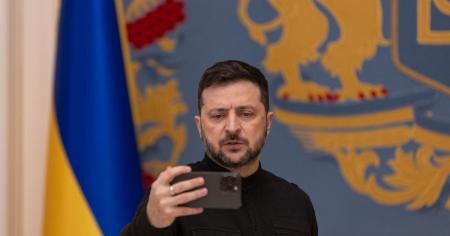 Росія знову 