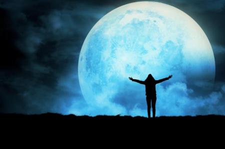 Життя наповниться світлом: 3 знаки зодіаку з 10 листопада відчують щастя, якого давно не відчували