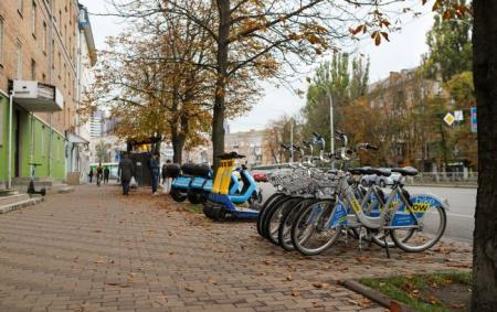 _osin__kii__v_2025__foto_lyubov_kalashnikova_rbk_ukrai__na_ae42469e6713bddbe2c7764a575812c9_650x410_27.11.25