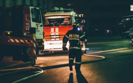 _pozhezhniki_mchs__rosiya___gettyimages_640124462__1__4f3e817a6835b504c09716d2cfac1244_650x410_24.12.25