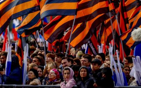 _rosiya_miting_propaganda_gettyimages_1243452495_f2b8ba24648bd5a9a74cbecd0c7f9bbd_650x410_24.12.25