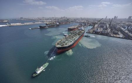 _tanker_dubay_gettyimages_522232340_e9f3e1b5e363a260d761f3bb6679c8cd_650x410_21.01.26