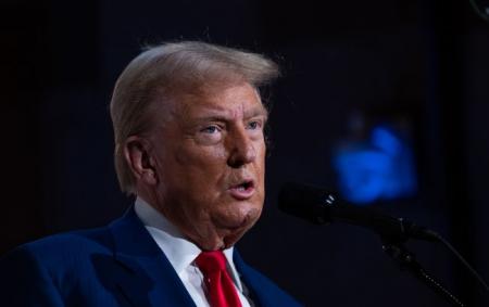 Трамп погрожував Мадуро застосувати силу, якщо лідер Венесуели не залишить пост, - WSJ