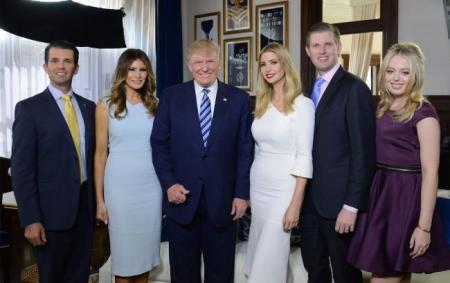_ya_rodina_tramp__donald_tramp_molodshiy_melaniya_tramp_donald_tramp_ivanka_tramp_er_22.01.26