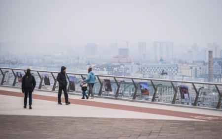 _zima_holodno_mist_klichka_lyudi_gulyayut_mama_z_ditinoyu_kii__v_foto_vitalii___nosach_rbk_ukrai__na_96_945665950959842a8b9d3da15290ab76_650x410_20.01.26