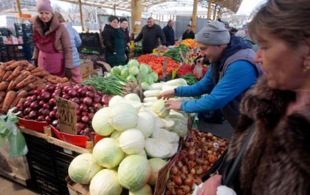 Продукти стрімко дорожчають: НБУ назвав причини пришвидшення інфляції в Україні