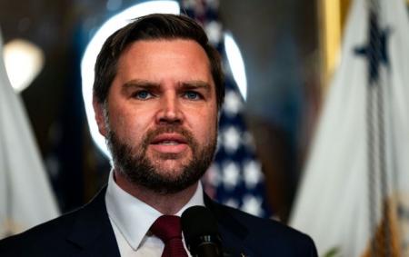 Венс запропонував заморозити російсько-українську війну по лінії, близькій до фронту