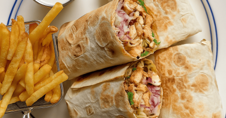 Куряча шаурма з часниковим соусом: рецепт смачної страви