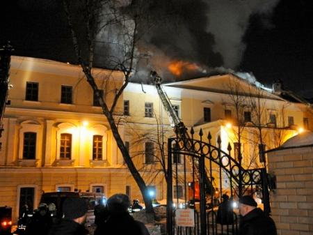 В Москве сгорел главный театральный институт