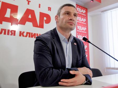Кличко уже начал предвыборный тур по регионам