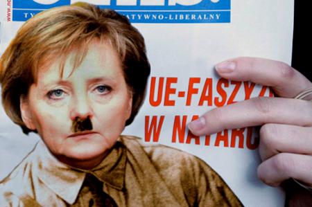 В Испании Меркель сравнили с Гитлером