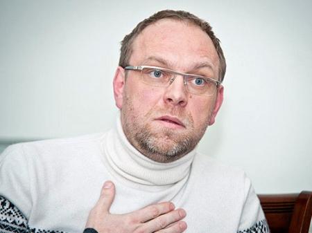 Власть делает Власенко невыездным с помощью «мифических» долгов