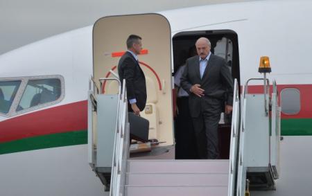 Лукашенко шукає вихід з ізоляції та активізував контакти з ЄС, - Reuters