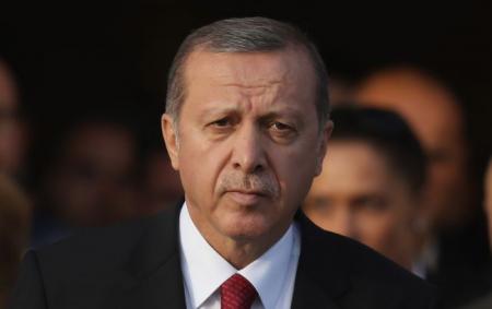 Туреччина заборонила прохід російських військових кораблів у Чорне море