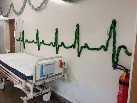 hospital_christmas_decorations_01