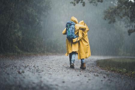Дожди, грозы и град по всей территории Украины: какой будет погода на выходных