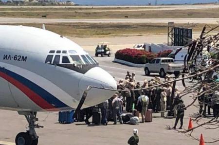 В Венесуэлу прибыли 2 самолета с российскими военными - СМИ