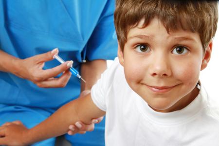 ВОЗ и ЮНИСЕФ призывают украинских родителей прививать детей  от полиомиелита