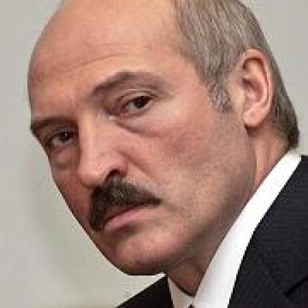 Лукашенко требует с Януковича 134 млн долларов