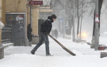 Коли в Україні вдарять морози: прогноз Укргідрометцентру до кінця зими