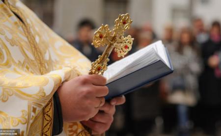 12 киевских священников УПЦ МП перешли в ПЦУ