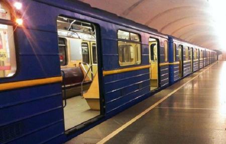 Перед строительством метро на Троещину хотят соединить три станции