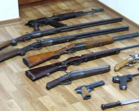 Установлены 11 лиц, причастных к краже оружия во Львовском университете МВД